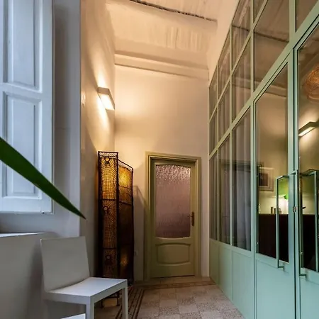 Charming Apartment With Balcony In The Historic Center Naples Exterior photo