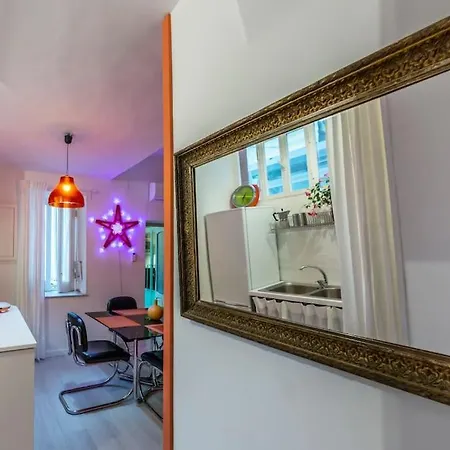 Charming Apartment With Balcony In The Historic Center Naples Exterior photo