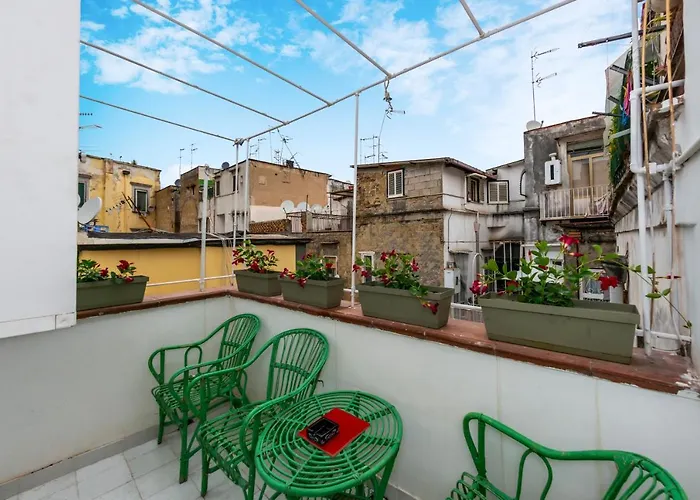 Charming Apartment With Balcony In The Historic Center