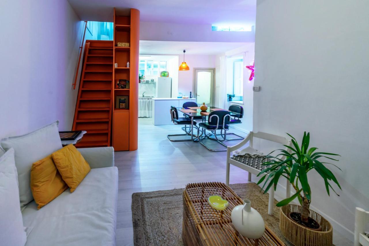 Charming With Balcony In The Historic Center *