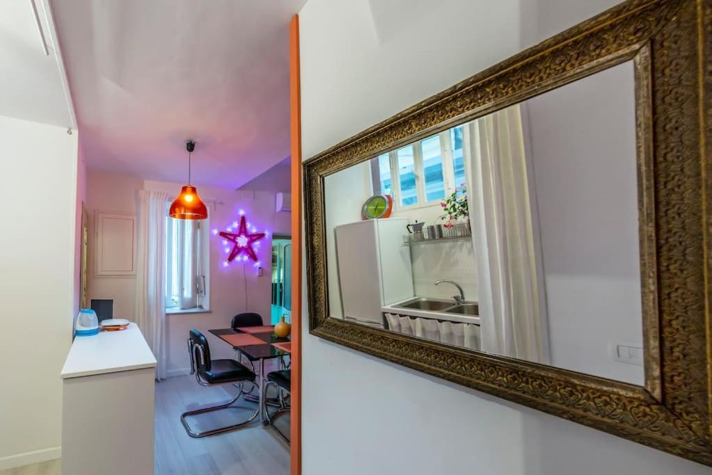 Charming With Balcony In The Historic Center *