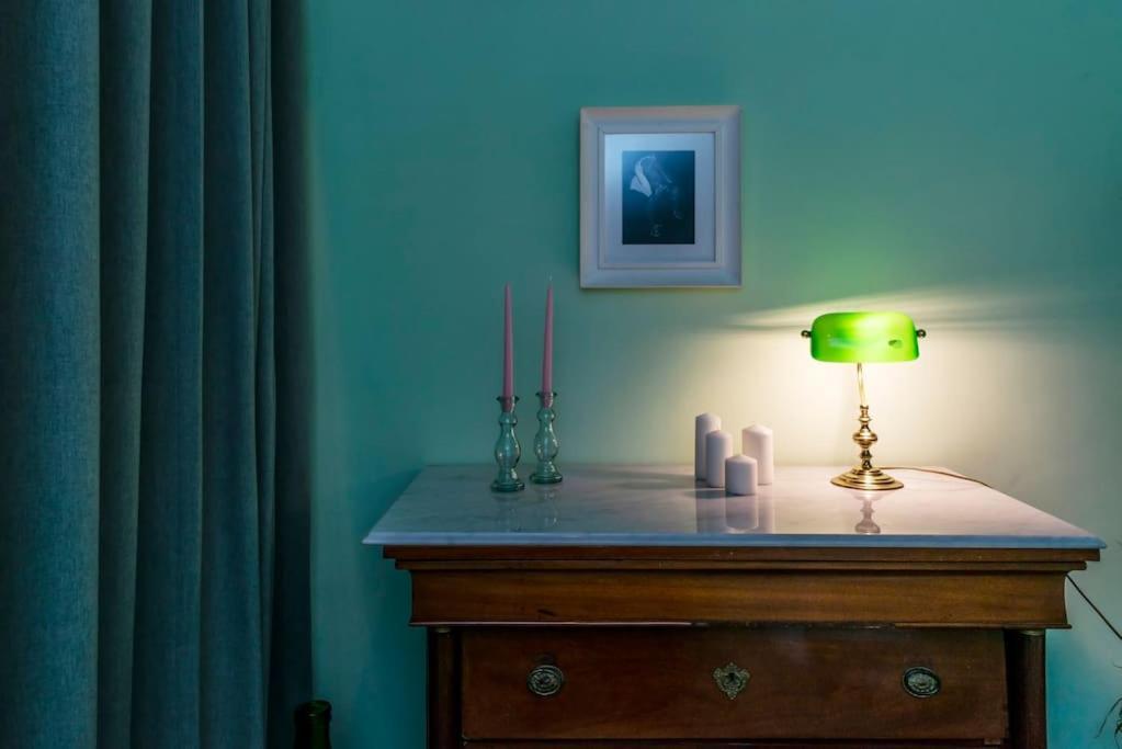 Charming With Balcony In The Historic Center Naples
