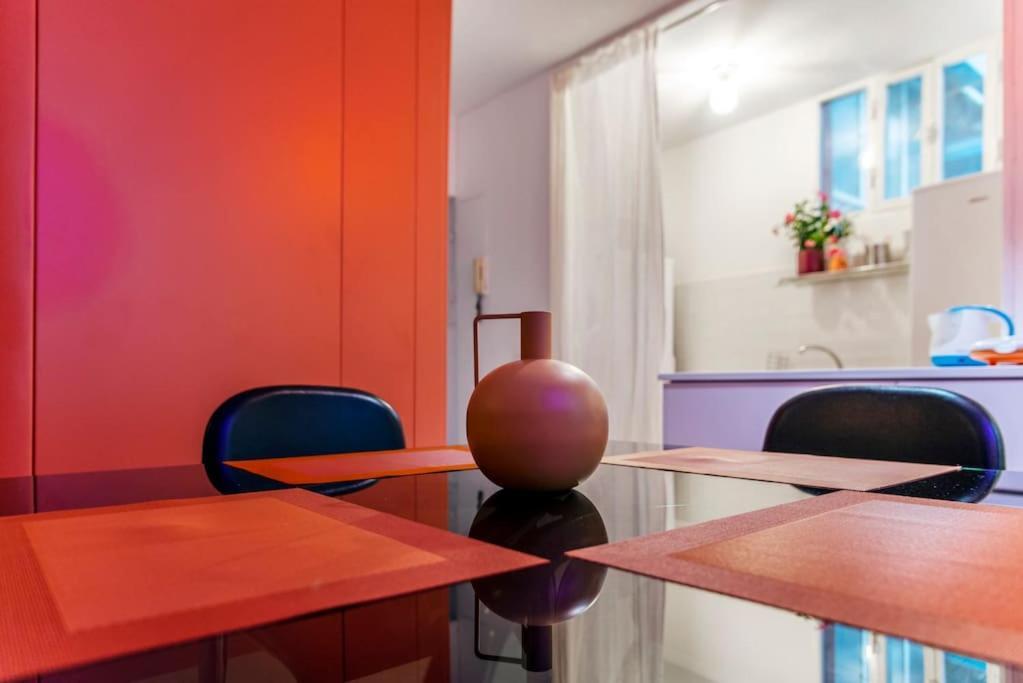 Charming With Balcony In The Historic Center