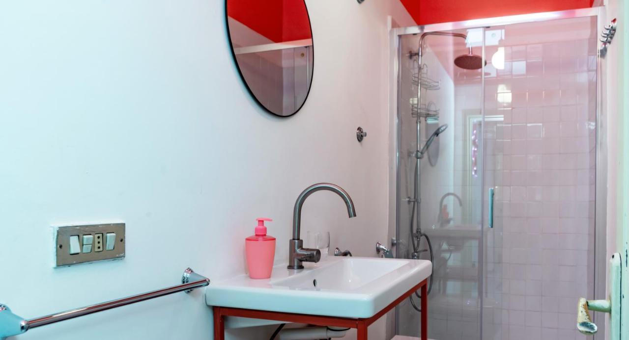 Charming With Balcony In The Historic Center